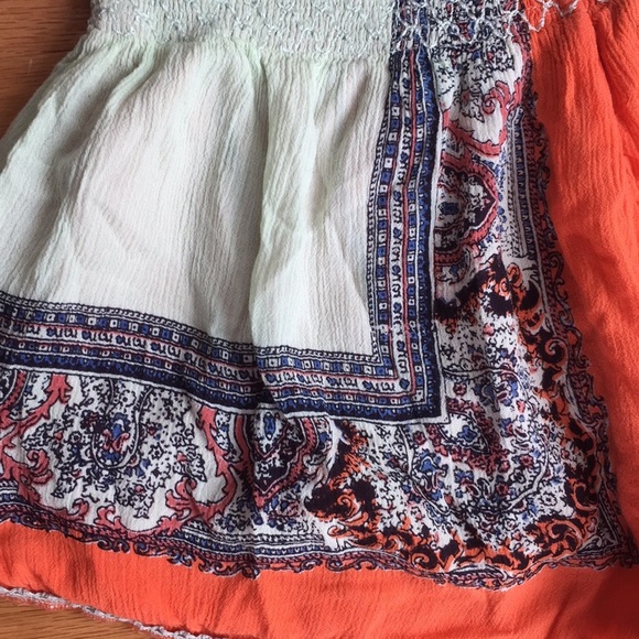 ❌sold❌ Free People flowy smocked waist shorts - Picture 2 of 5